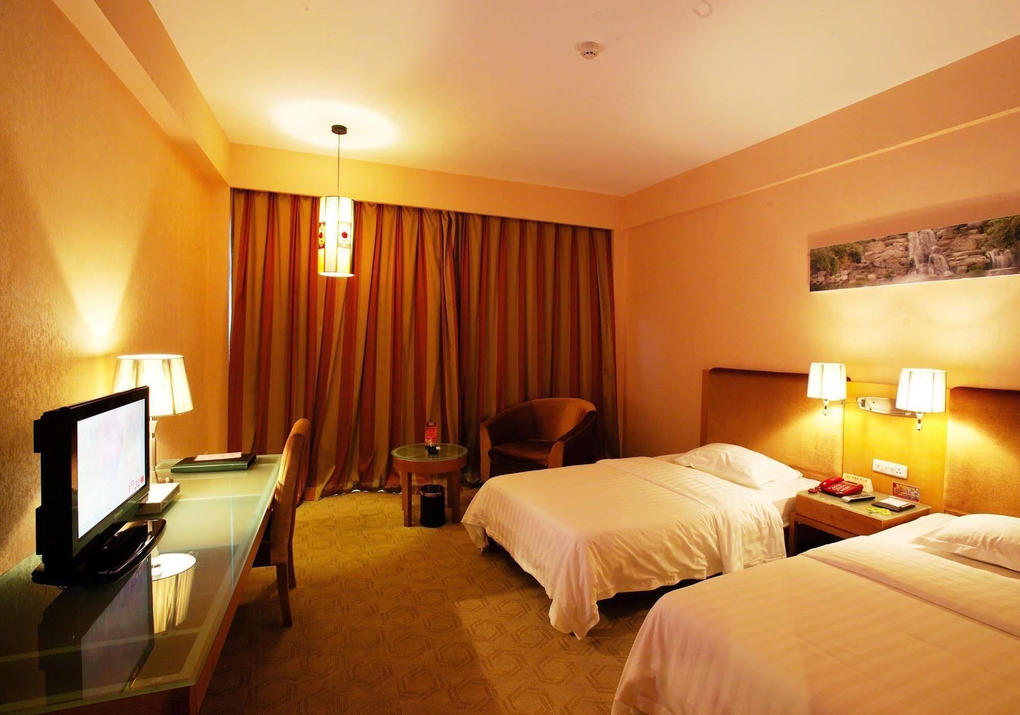 Jinyuan Hotel Wuzhou Exterior foto